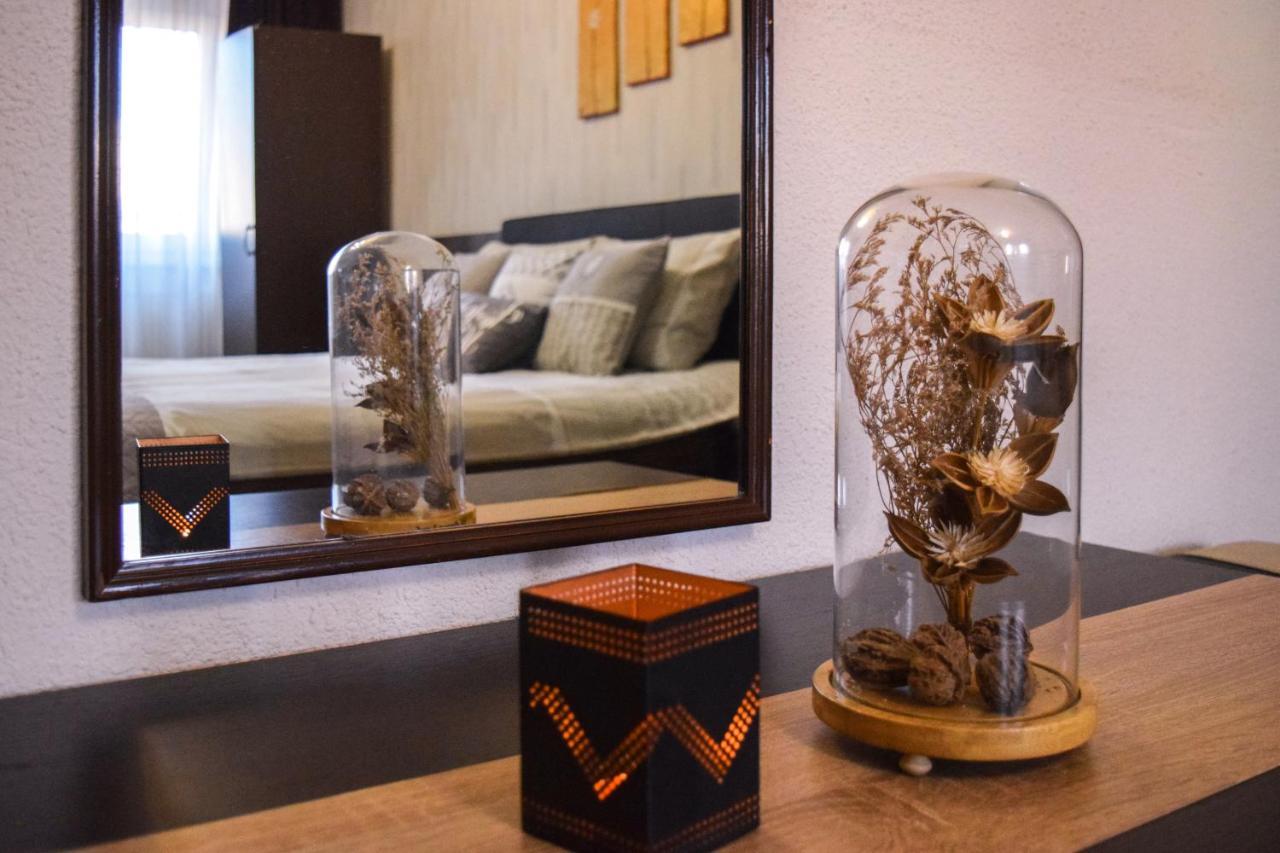 Central Park Apartment Турда Экстерьер фото