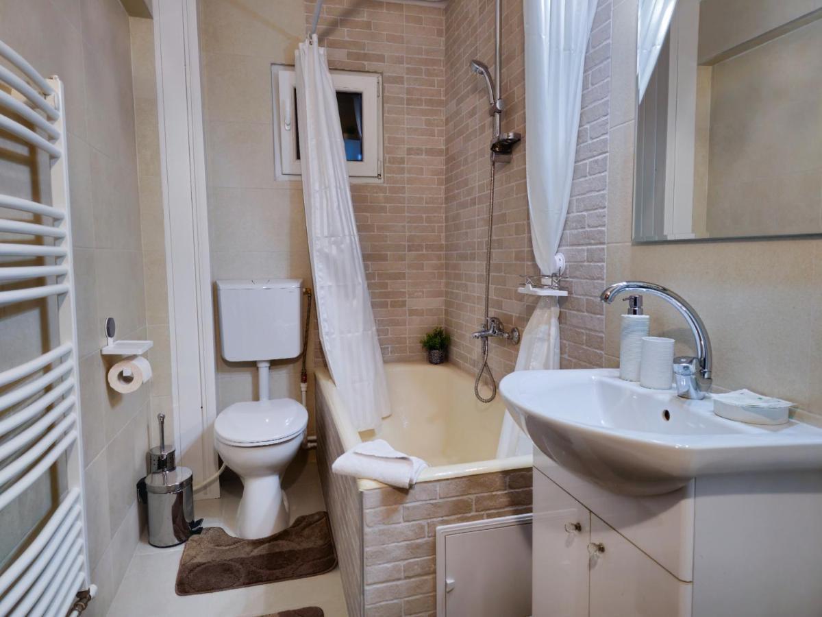 Central Park Apartment Турда Экстерьер фото